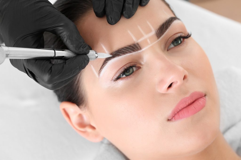 semi permanent lip and eyebrow makeup maleny qld - waxing - facials - cosmetic tattoo maleny