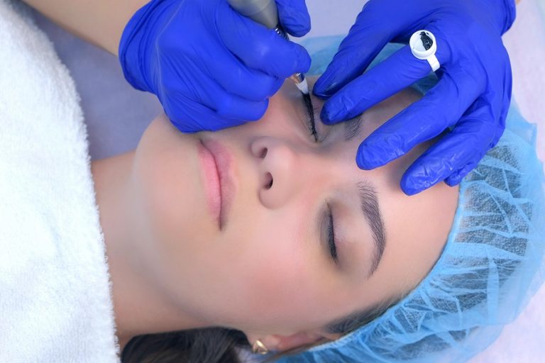 eyeliner tattoo sunshine coast – eyeliner tattoos – cosmetic tattoo artist in sunshine coast