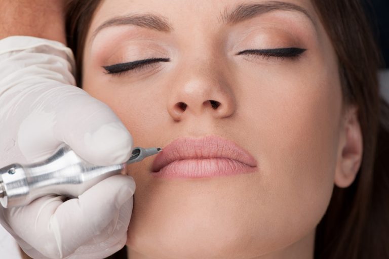 lip tattoo sunshine coast – semi permanent makeup – cosmetic tattoo studio